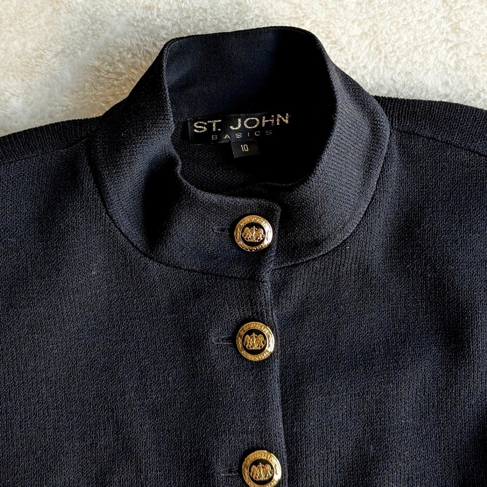 St. John Basics Black Santana Knit Mock Neck Jacket Gold Crest Buttons Size 10 - Picture 2 of 9
